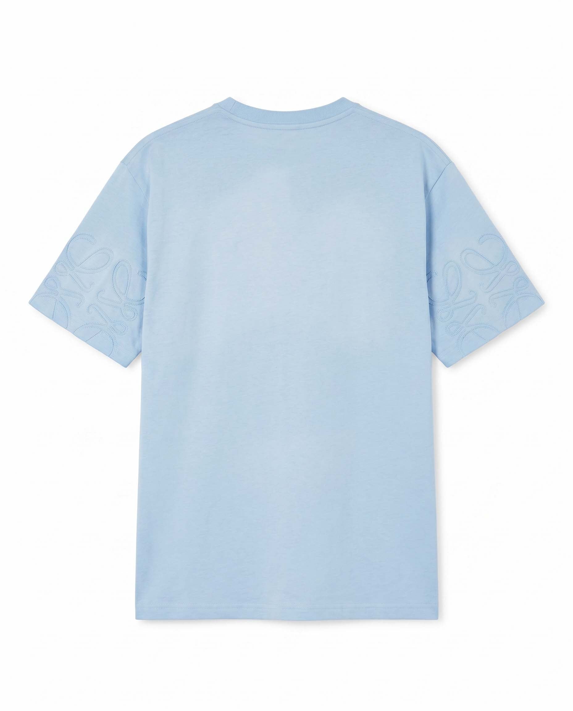 t.shirt loew.e logo sleeve