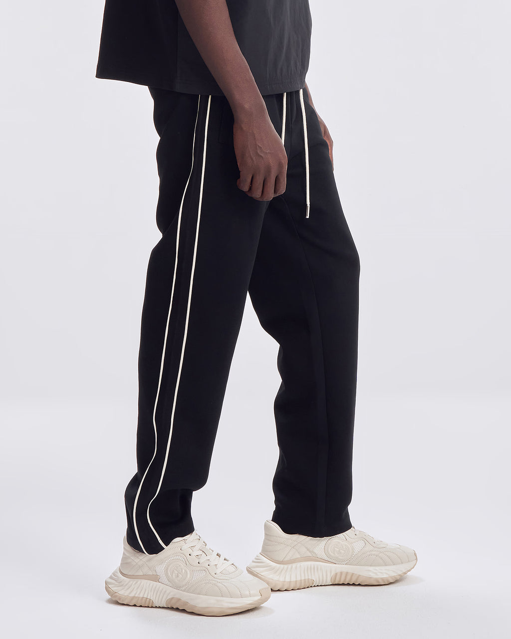 p17 loewesweatpantsloewe - black - 3