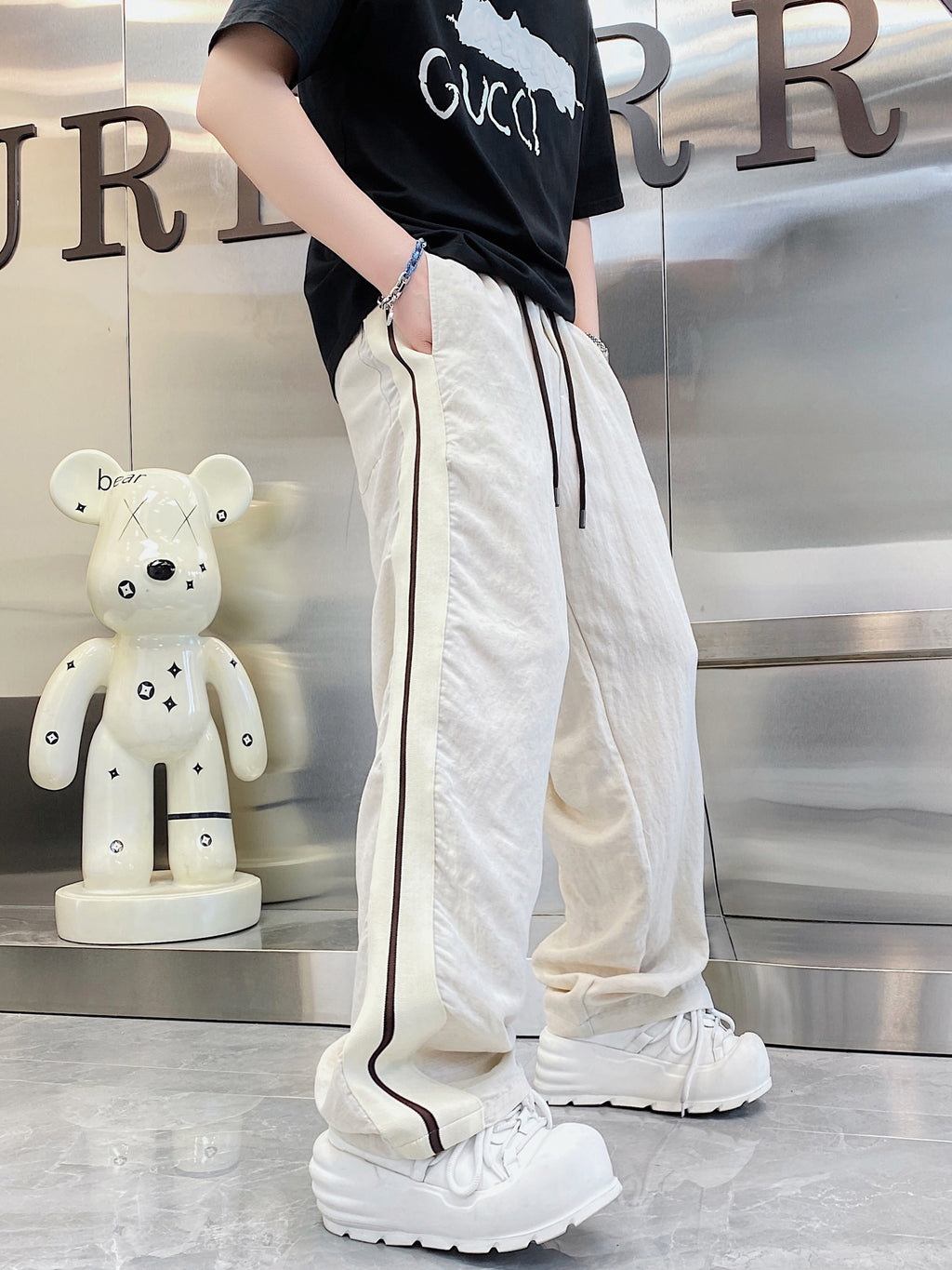 offwhite view 1