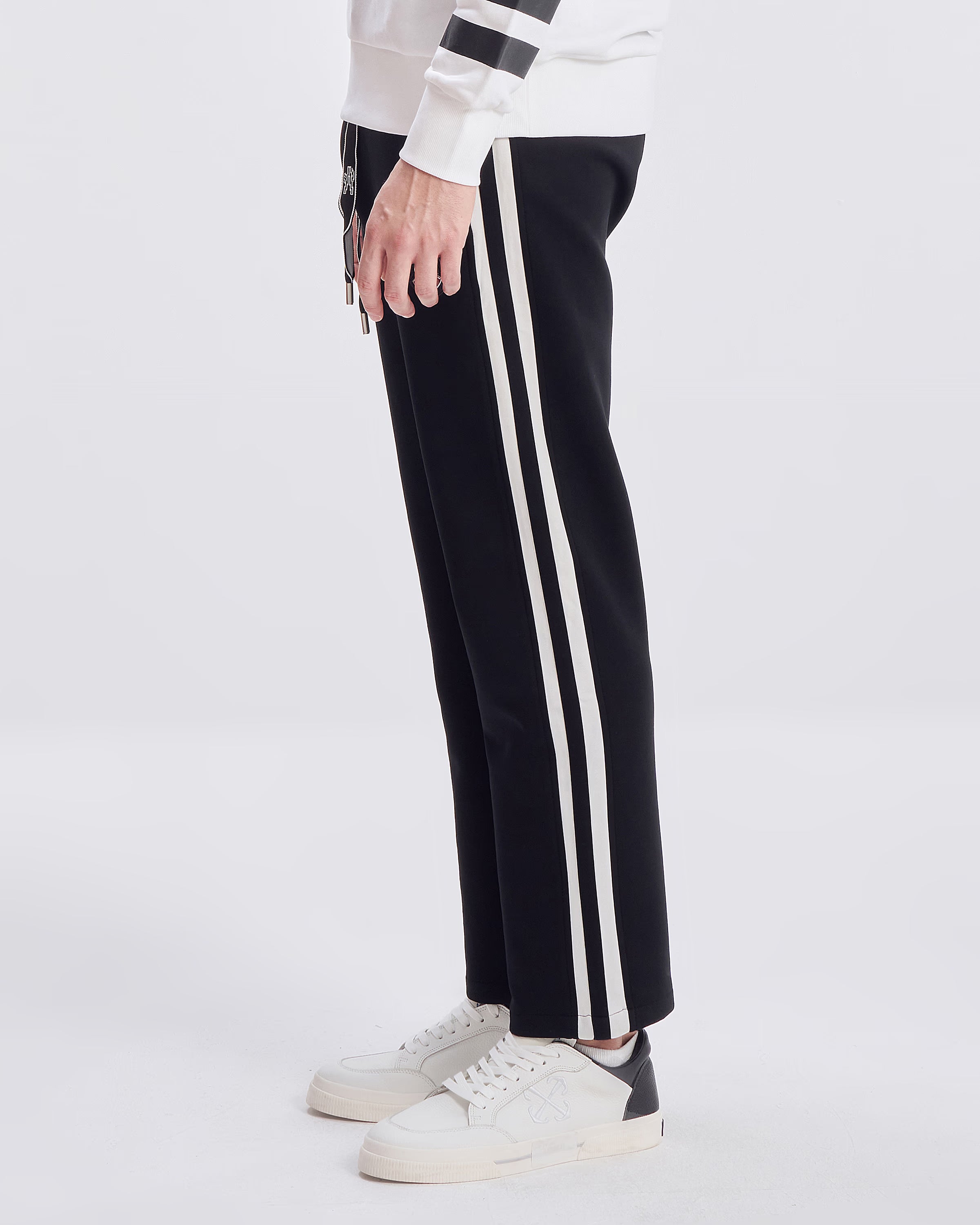 moclerblackmoncler - black - 2