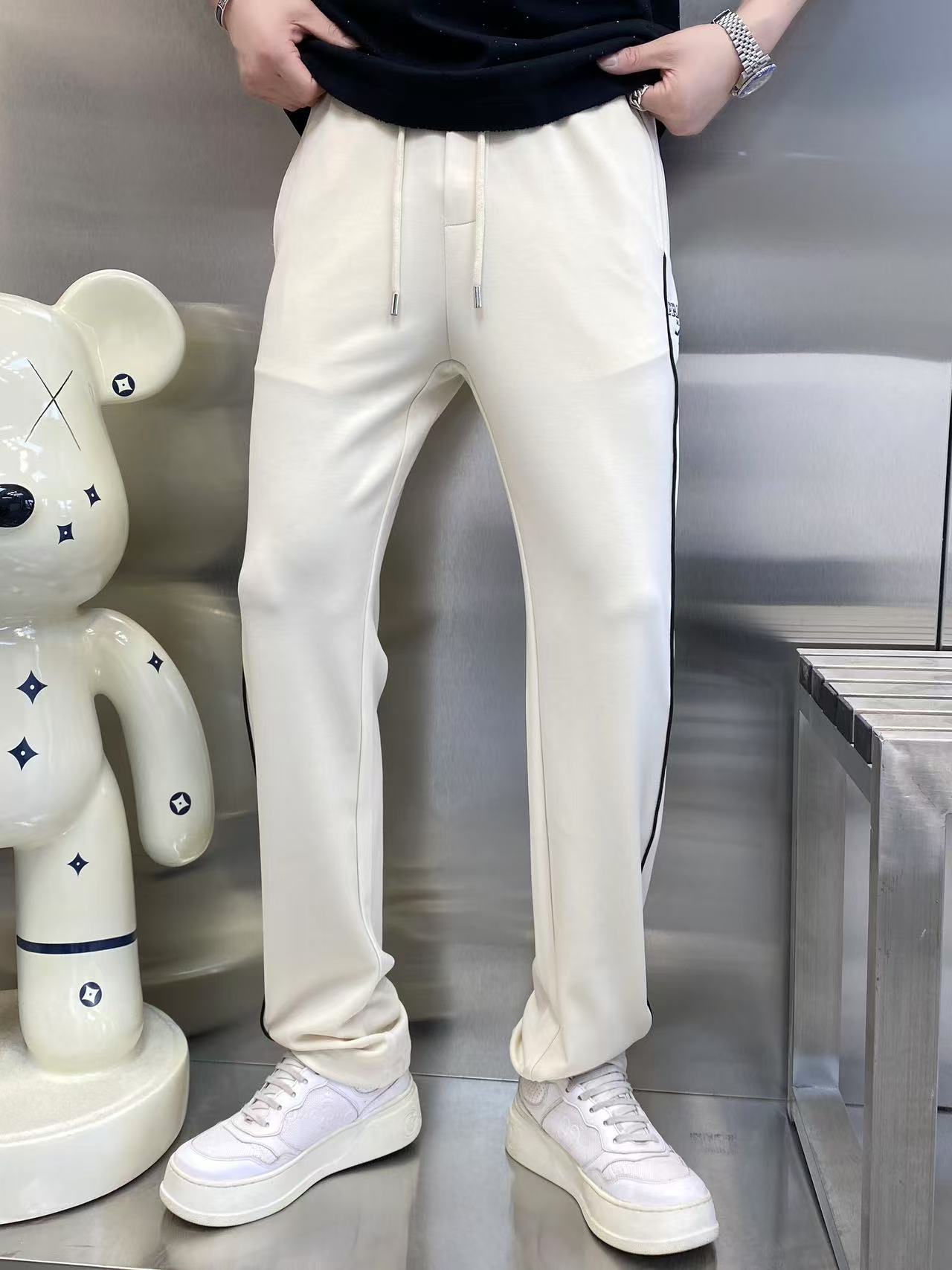 beige view 4