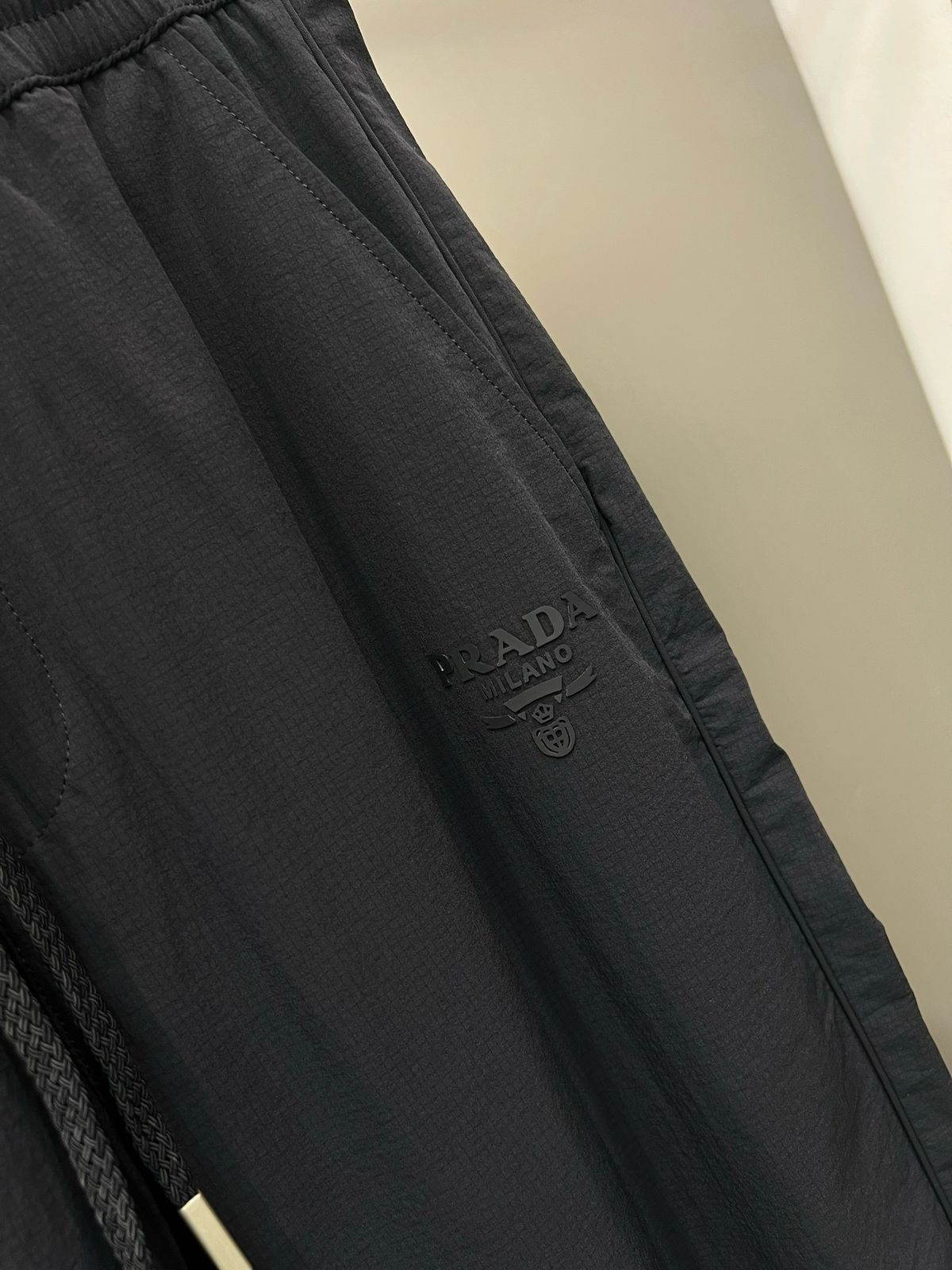 black view 3