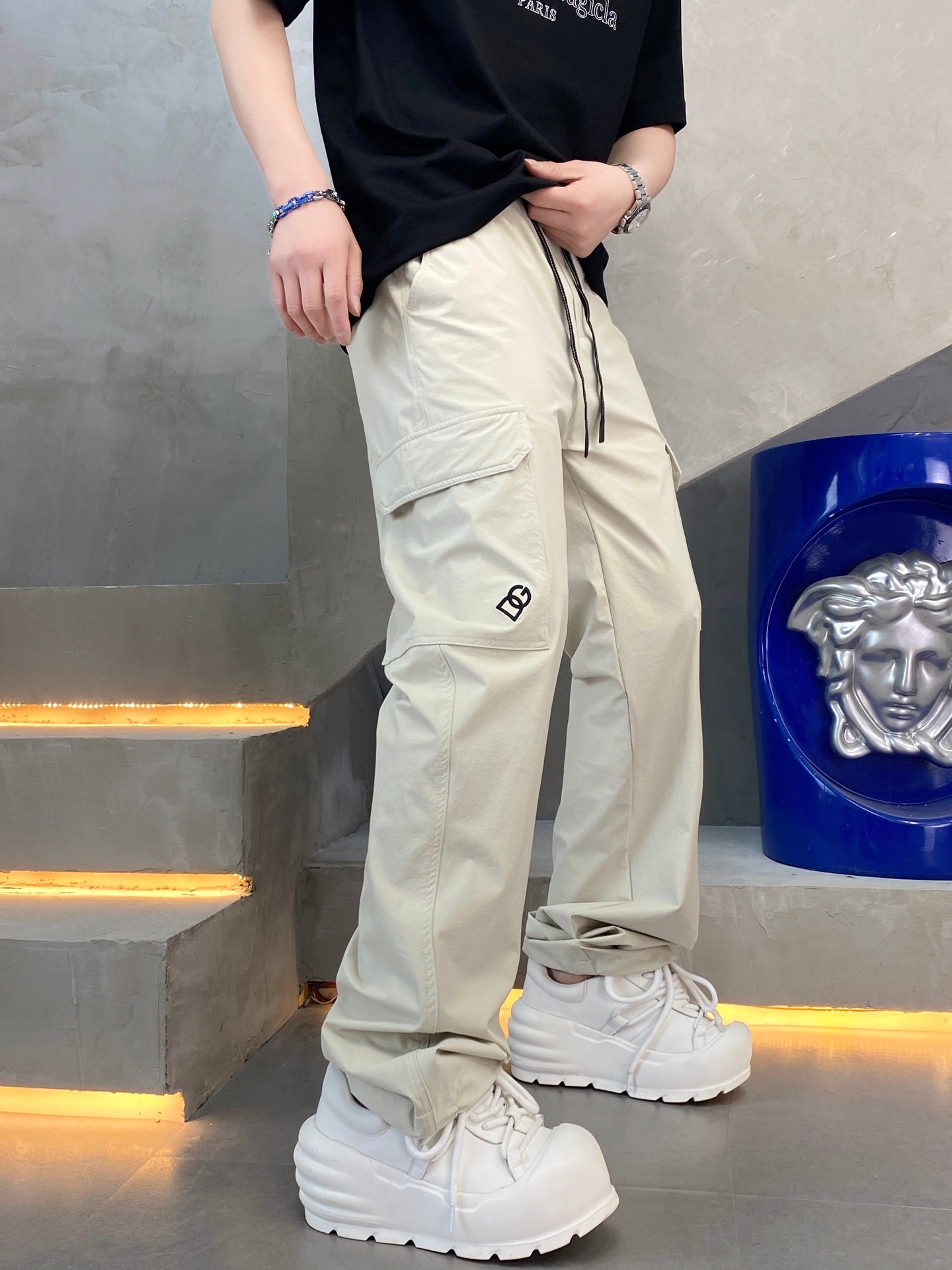 beige view 1