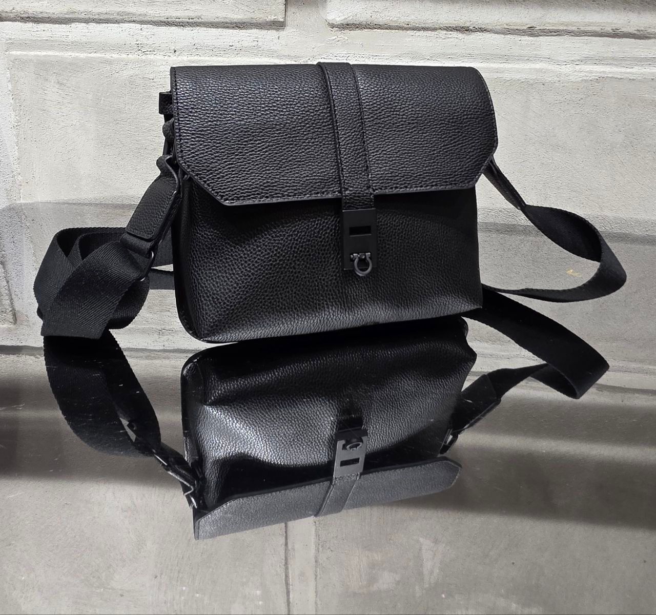 black view 2